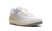 Air Jordan 2 Retro Low Up in the Air (W) 2