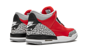 Air Jordan 3 Retro SE Fire Red (GS) 4