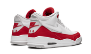 Air Jordan 3 Retro Tinker University Red 4