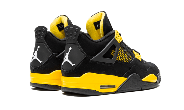 Air Jordan 4 Retro Thunder (2023) 3