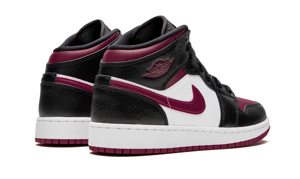 Jordan 1 Mid Bred Toe (GS) 4