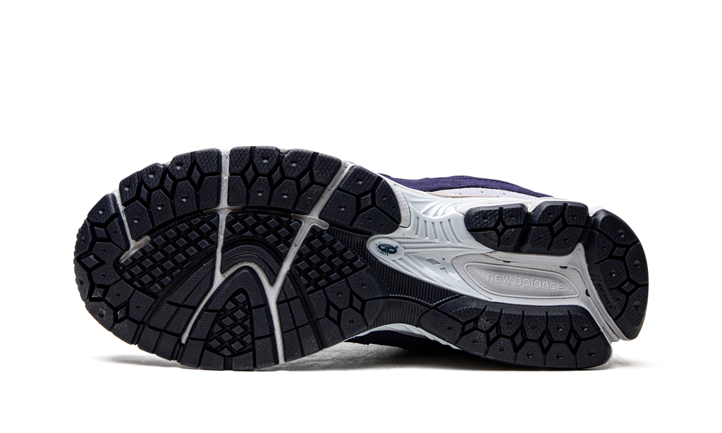 New Balance 2002R Crew Night Tide 5