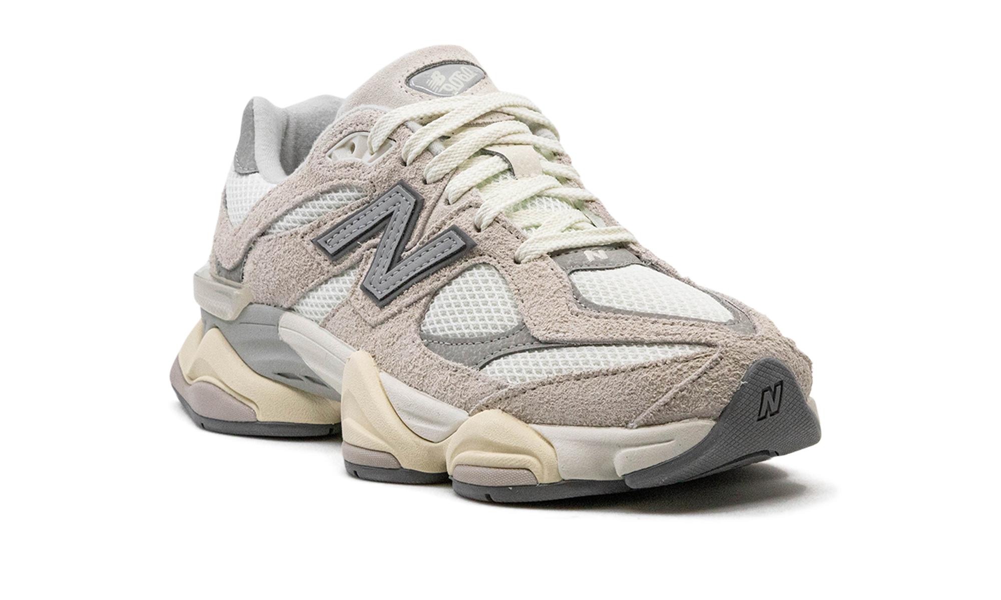 New Balance 9060 Moonbeam Sea Salt 2