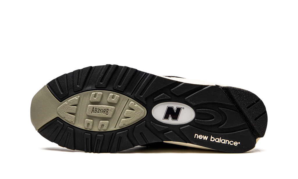 New Balance 990v2 MiUSA Teddy Black True Camo 6