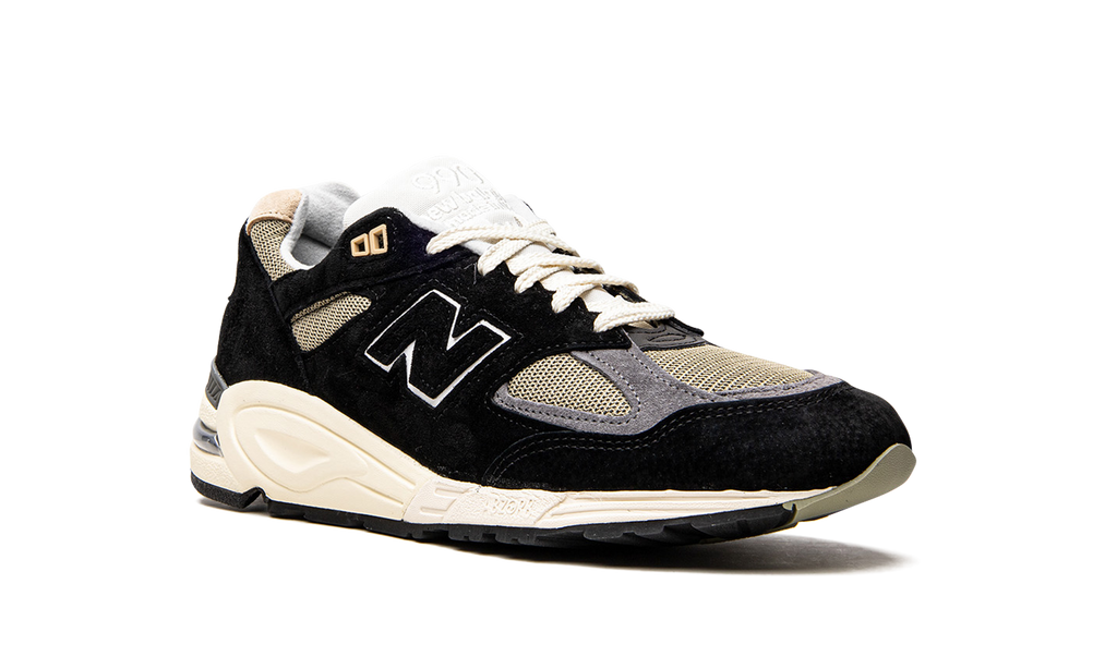 New Balance 990v2 MiUSA Teddy Black True Camo 8