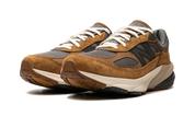 New Balance 990v6 x Carhartt WIP Sculpture Center - Made in USA 3