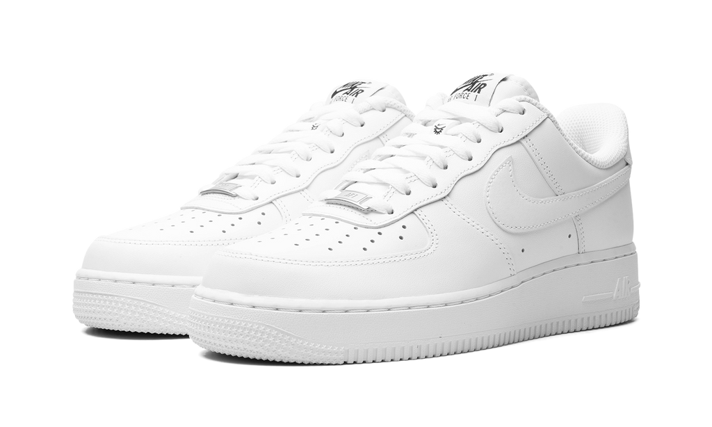 Nike Air Force 1 Low '07 Flyease Triple White (W) 3