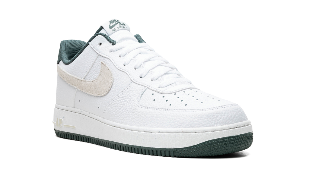 Nike Air Force 1 Low '07 LV8 Vintage Green 2