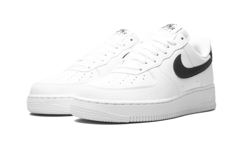 Nike Air Force 1 Low 07 White Black Pebbled Leather 3
