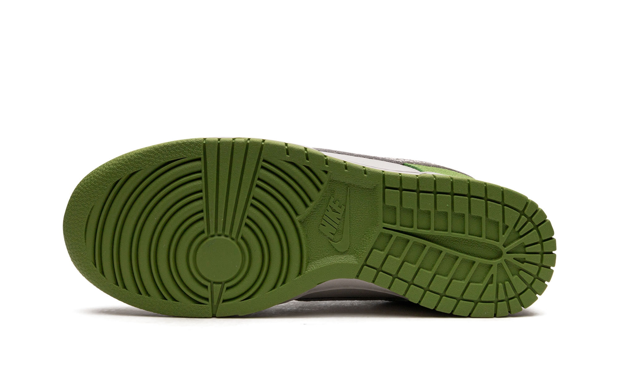 Nike Dunk Low AS Safari Swoosh Chlorophyll 6