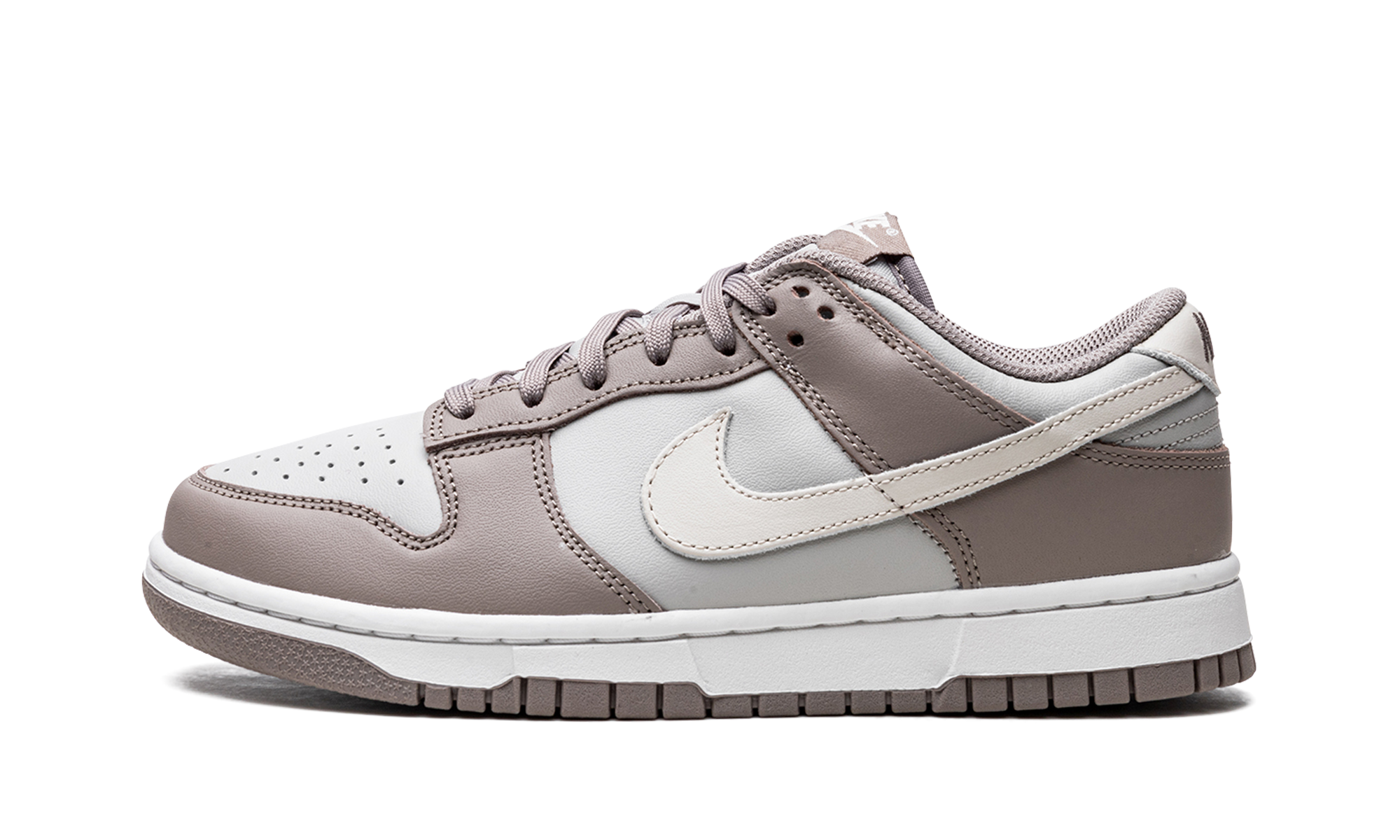 Nike Dunk Low Bone Beige
