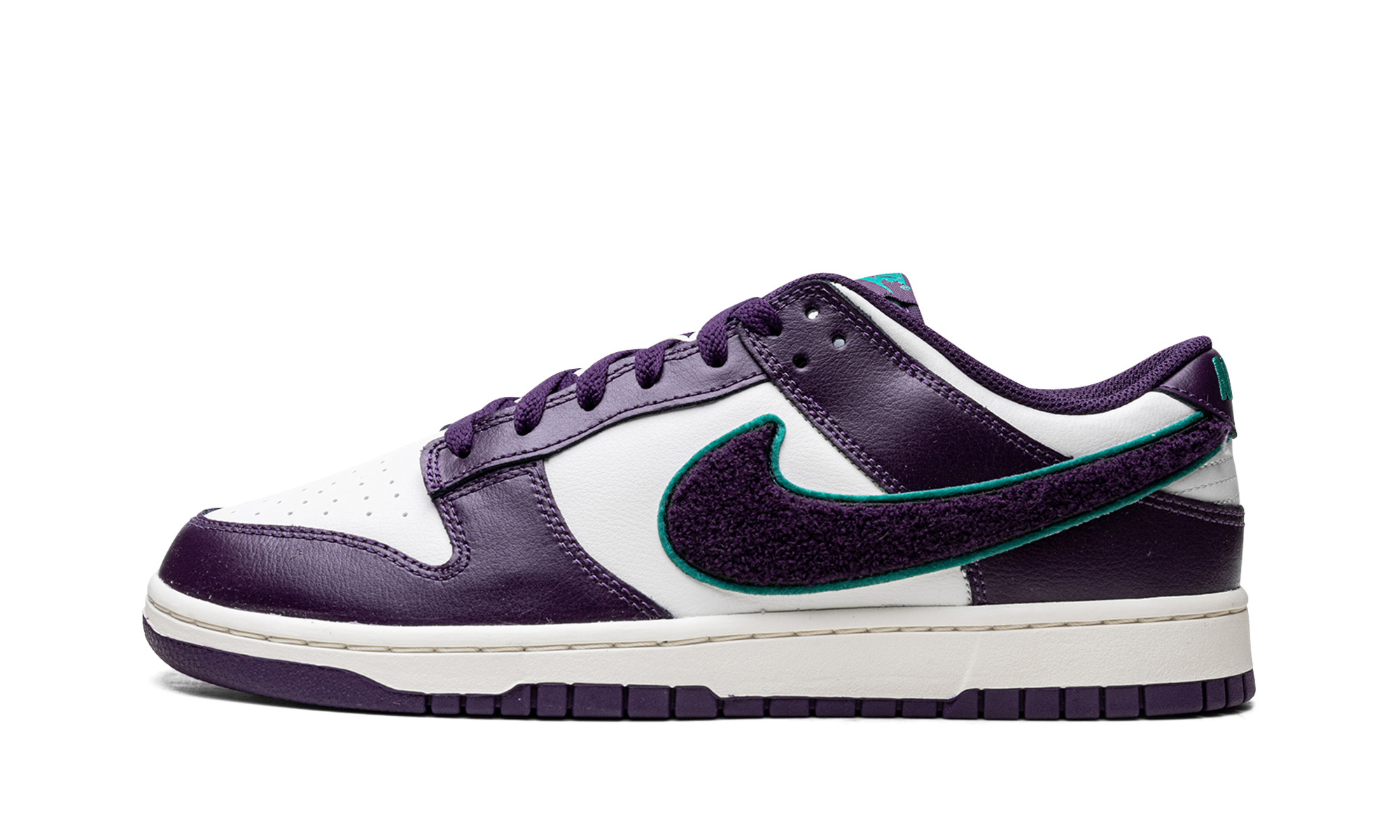 Nike Dunk Low Chenille Swoosh Sail Grand Purple 1