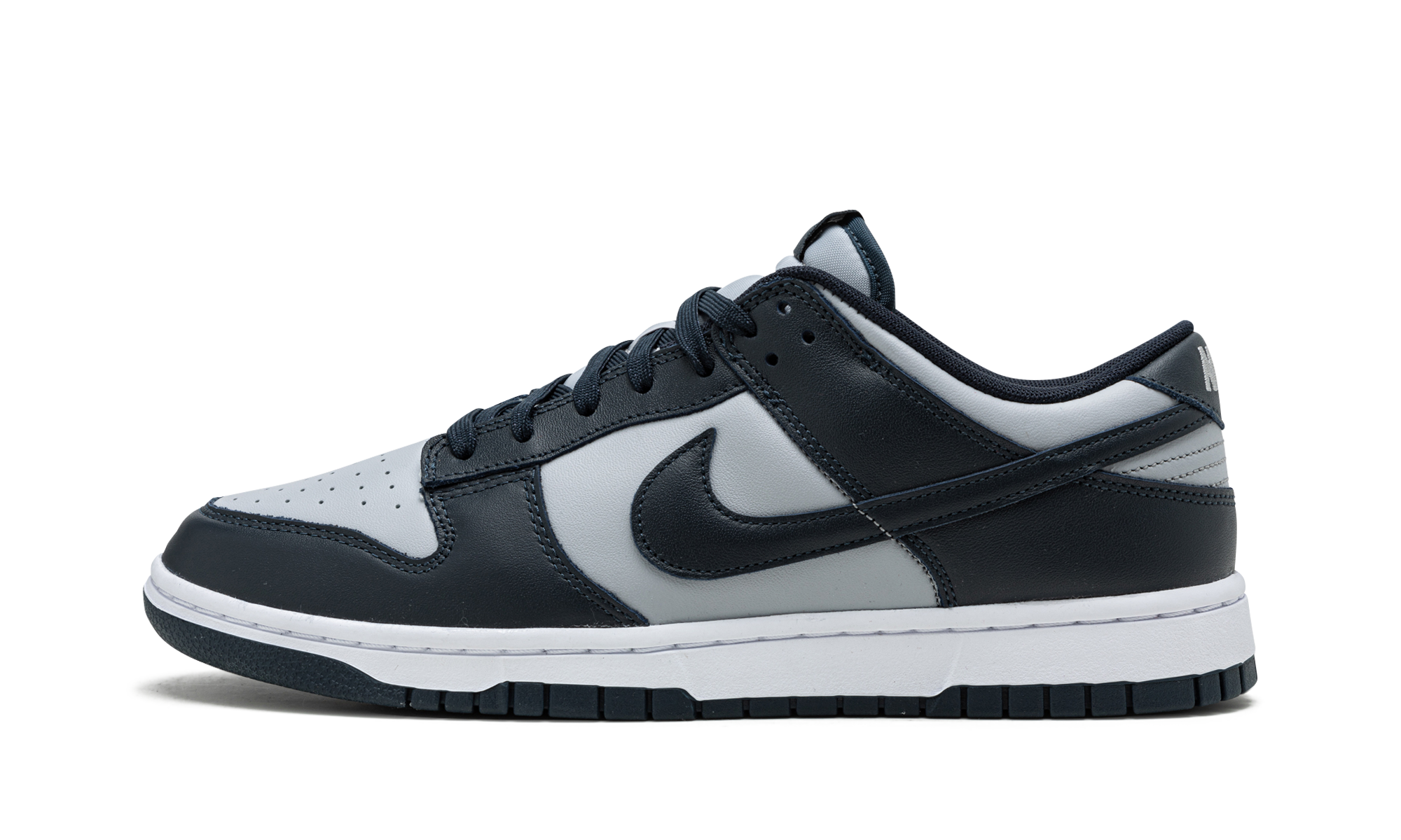 Nike Dunk Low Georgetown 1