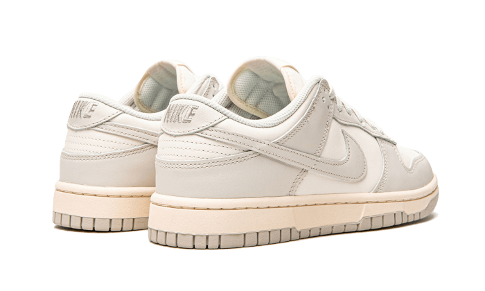 Nike Dunk Low Light Bone 3