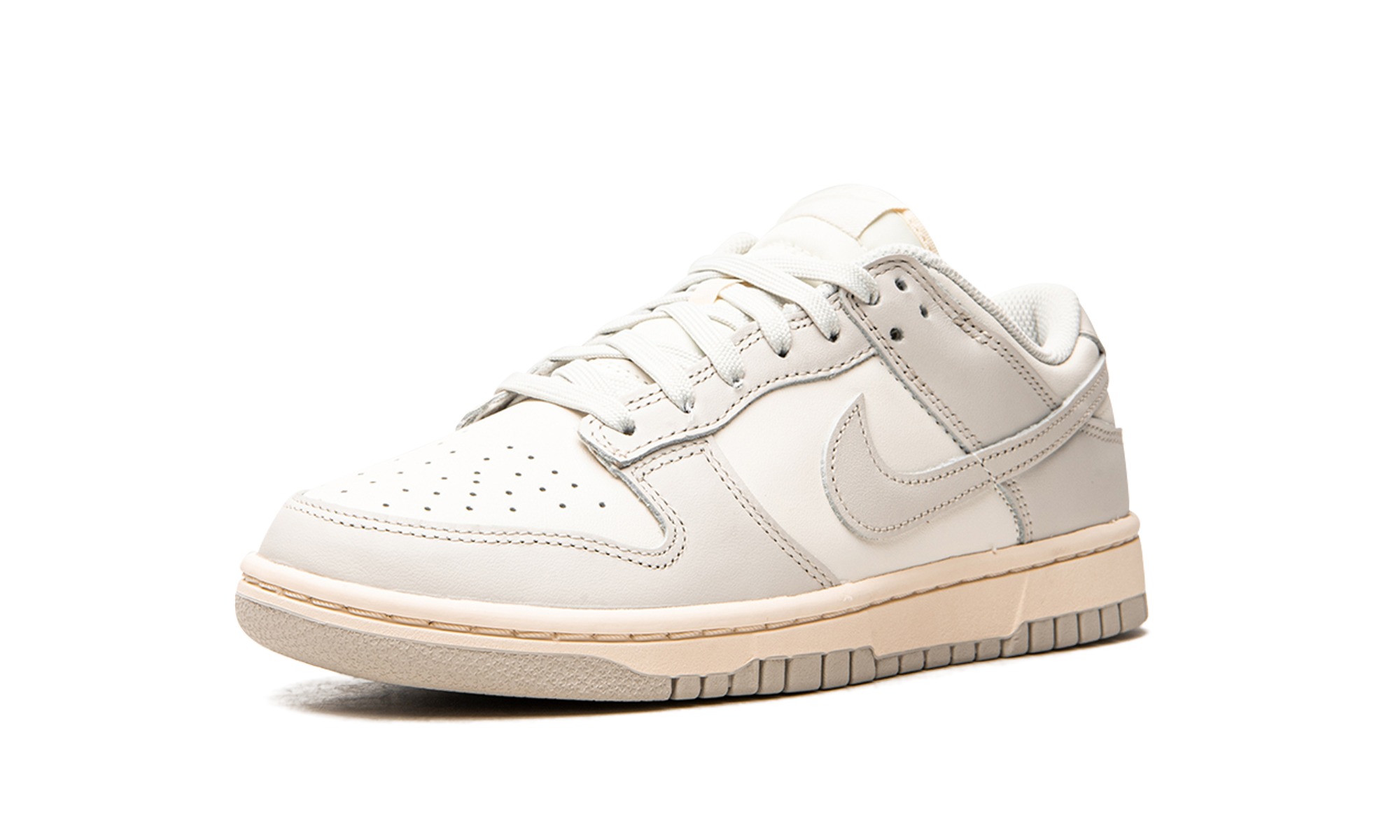 Nike Dunk Low Light Bone 4