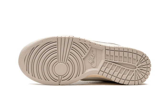 Nike Dunk Low Light Bone 4