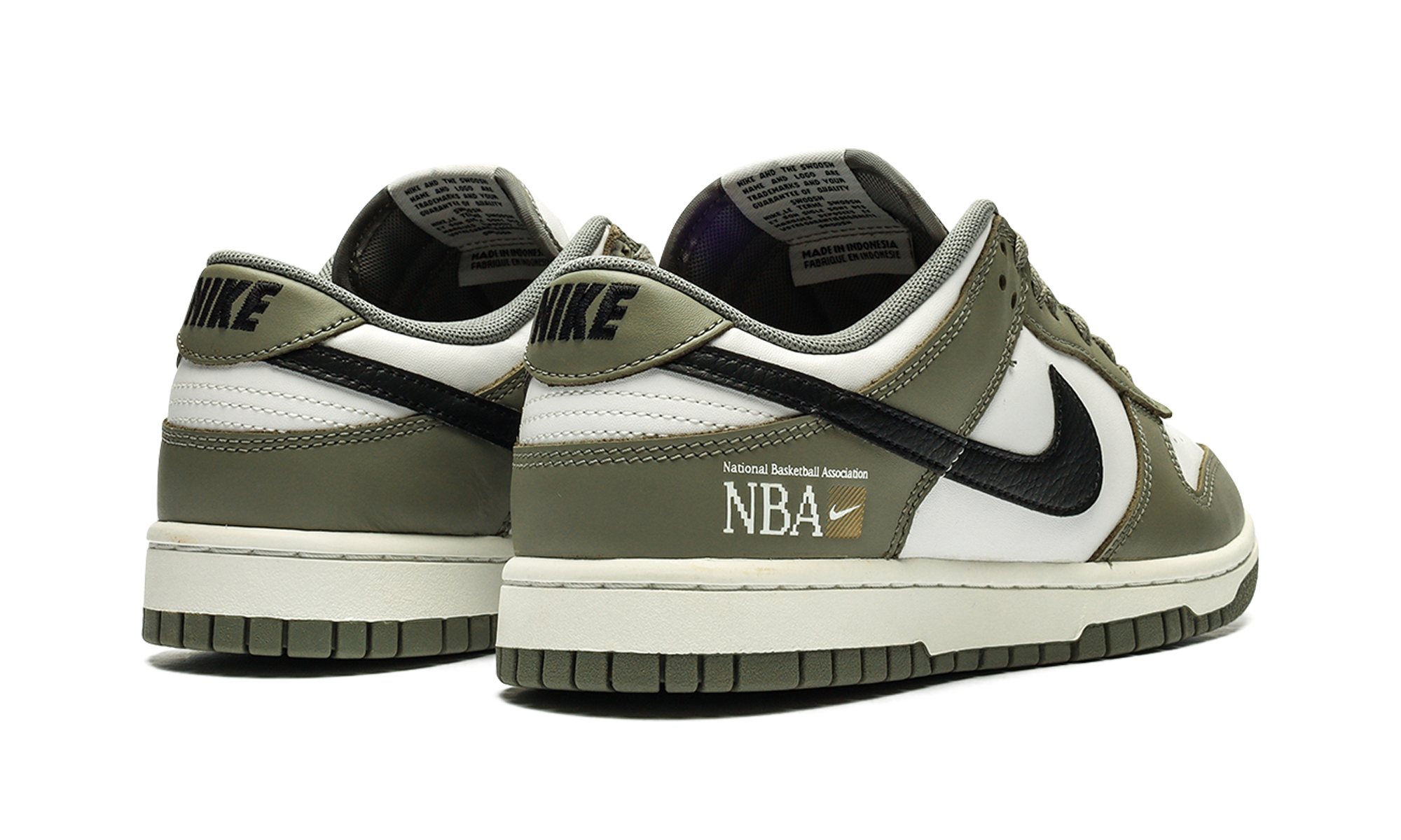 Nike Dunk Low NBA Paris 10