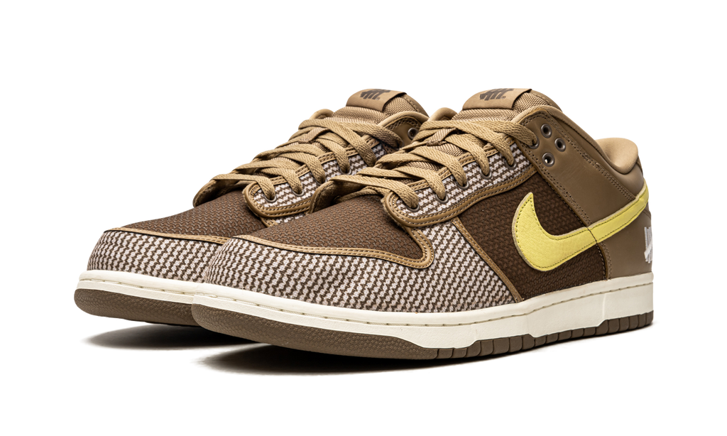 Nike Dunk Low SP x Undefeated Canteen Dunk 3