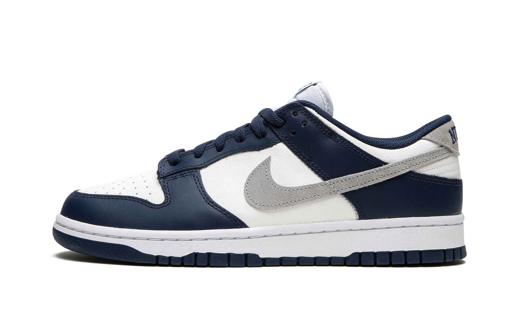 Nike Dunk Low Summit White Midnight Navy 1