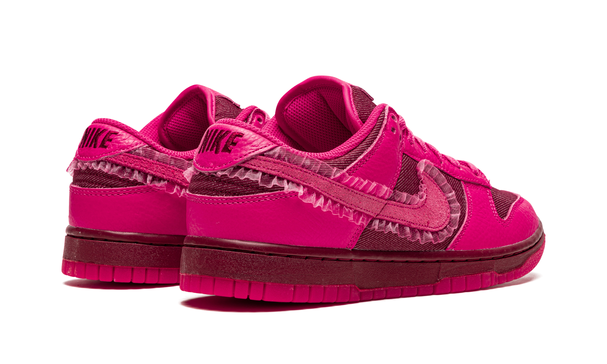 Nike Dunk Low Valentines Day (2022) 3