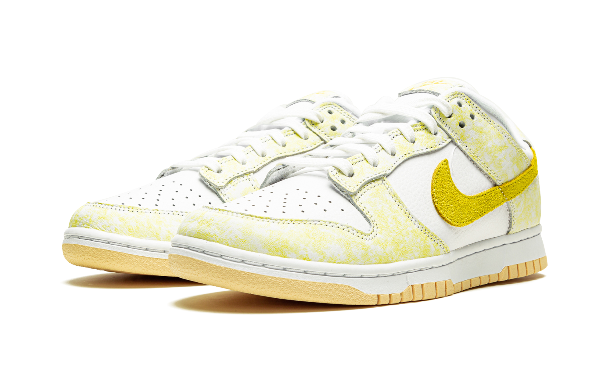 Nike Dunk Low Yellow Strike (W)