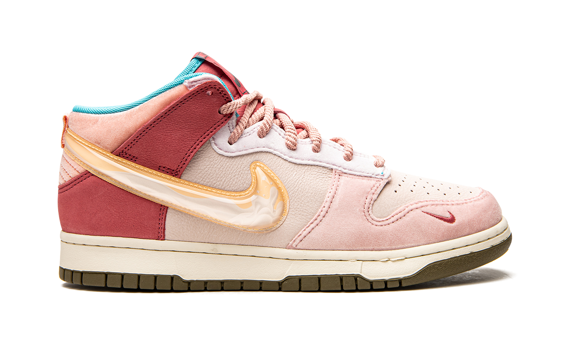 Nike Dunk Mid Social Status Free Lunch Strawberry Milk 6