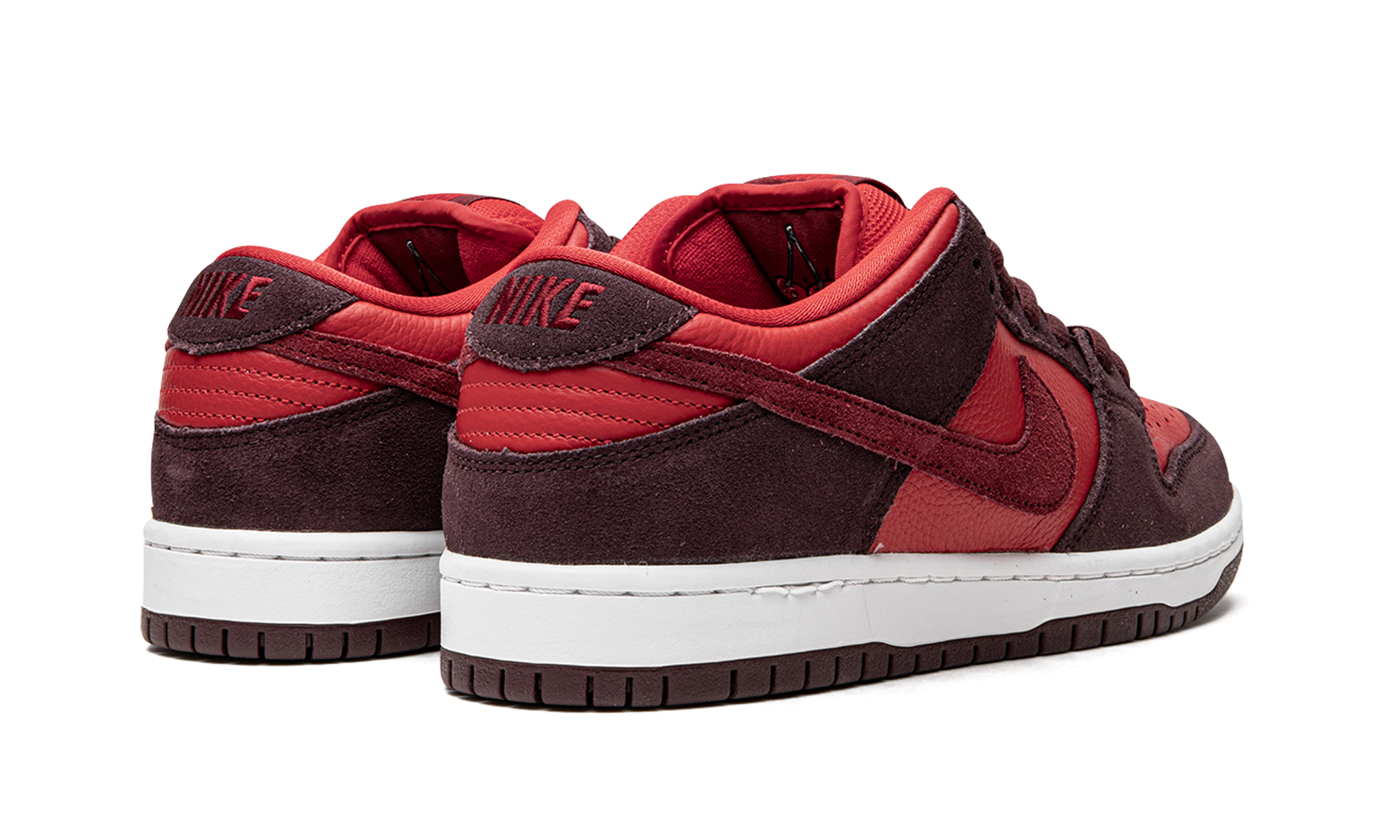 Nike SB Dunk Low Cherry 3