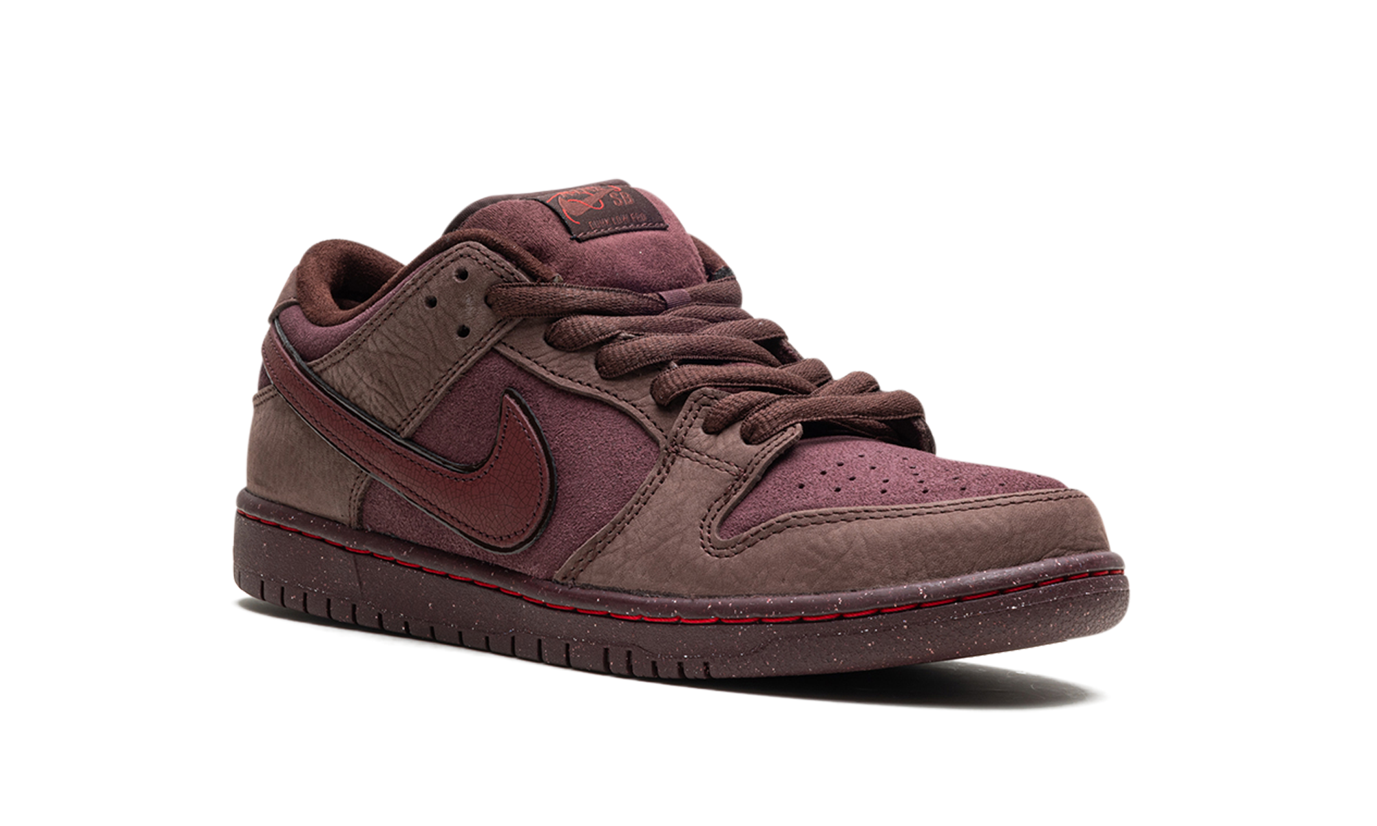 Nike SB Dunk Low City of Love Burgundy Crush 2