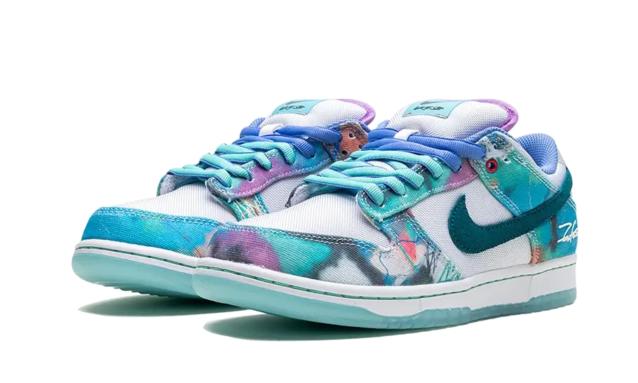 Nike SB Dunk Low Futura Laboratories Bleached Aqua 2