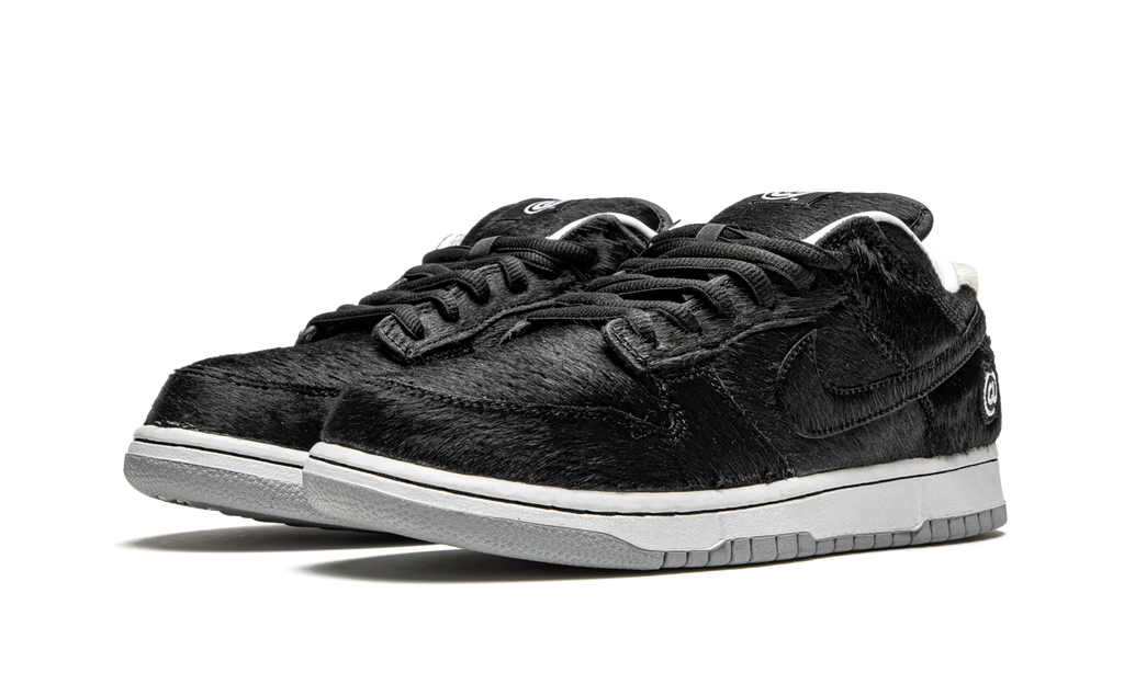 Nike SB Dunk Low Medicom Toy (2020) 3