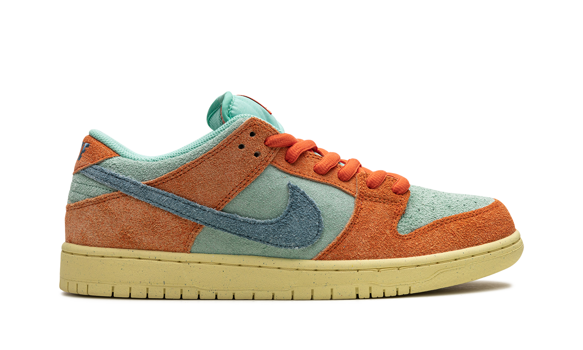 Nike SB Dunk Low Orange Emerald Rise 7