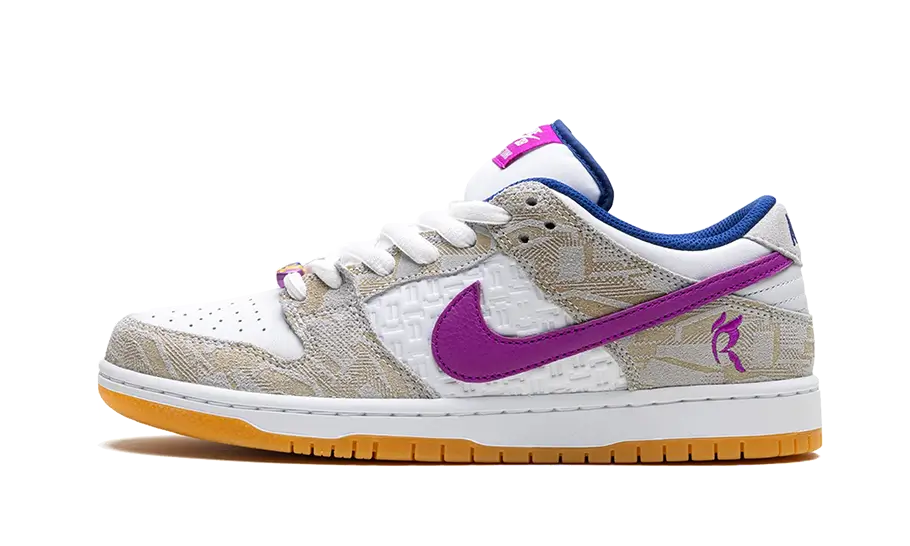 Nike SB Dunk Low Rayssa Leal 1