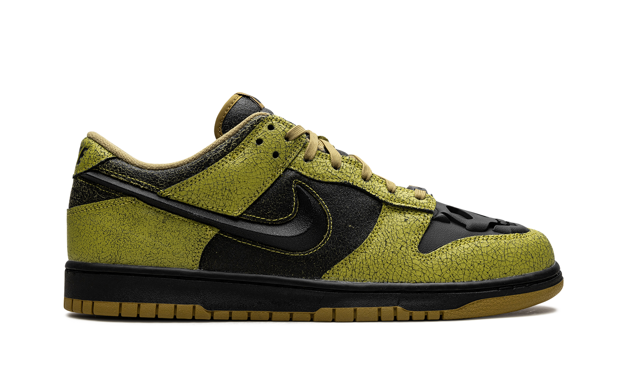 Nike Dunk Low Halloween Skull