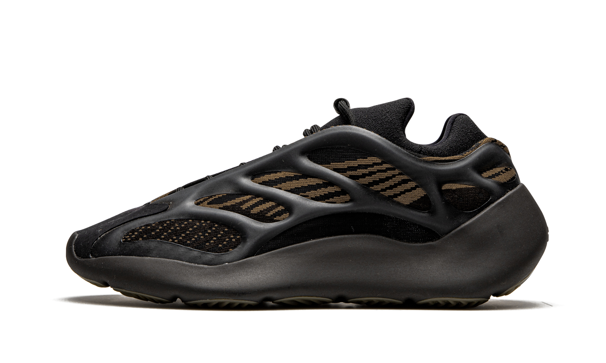 Yeezy 700 V3 Clay Brown 1