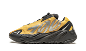 Yeezy Boost 700 MNVN Honey Flux 1