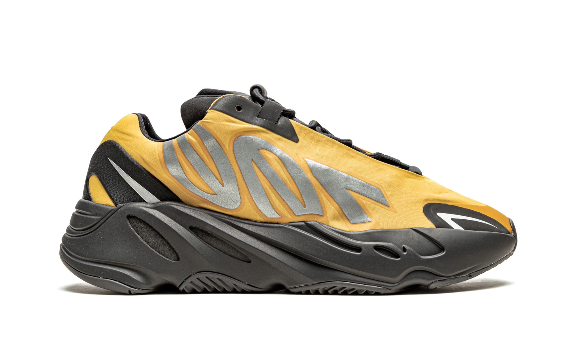 Yeezy Boost 700 MNVN Honey Flux 7