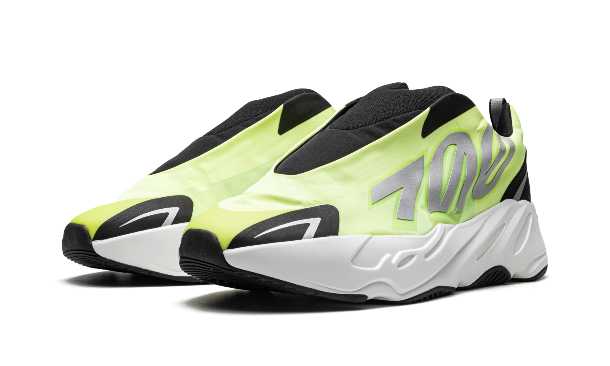 Yeezy Boost 700 MNVN Laceless Phosphor 3