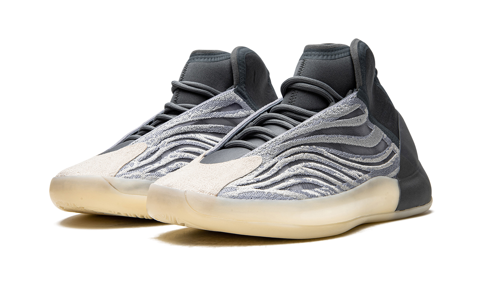 Yeezy QNTM Mono Carbon