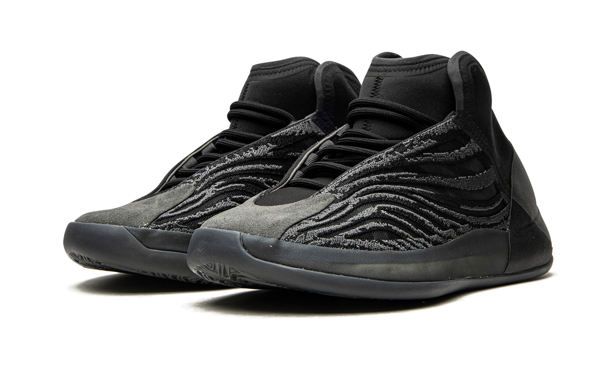 Yeezy QNTM Onyx