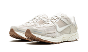 Nike Zoom Vomero 5 'Light Orewood Brown' (W)